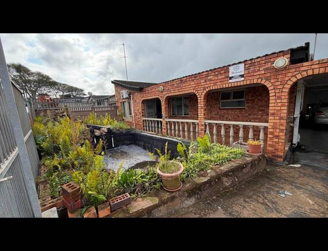 3 BEDROOM HOUSE FOR SALE IN LOTUS PARK
